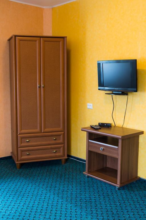 Hotel Runmis VNO Exteriér fotografie