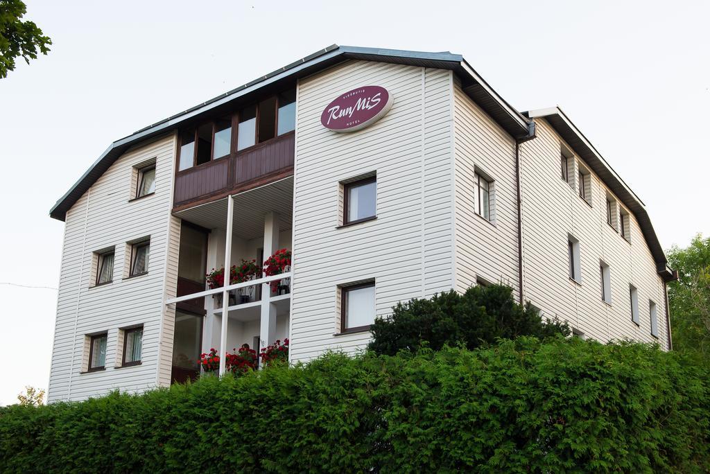Hotel Runmis VNO Exteriér fotografie
